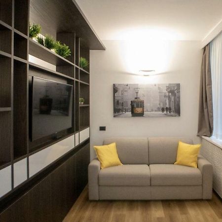 Madonnina Apartment Милан Экстерьер фото